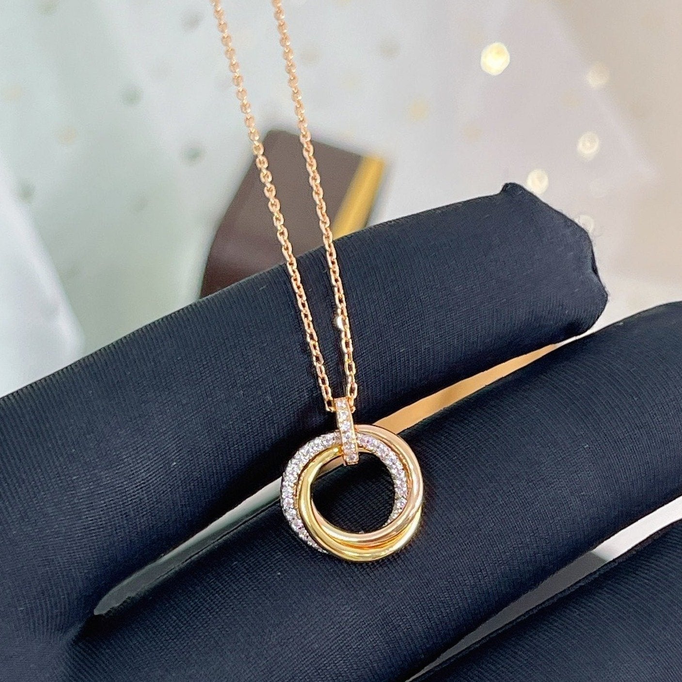 [Triumph Jewelry]TRINITY NECKLACE SILVER GOLD PINK GOLD DIAMONDS