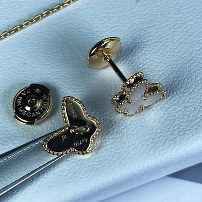[Triumph Jewelry]SWEET BUTTERFLY MOP EARSTUDS