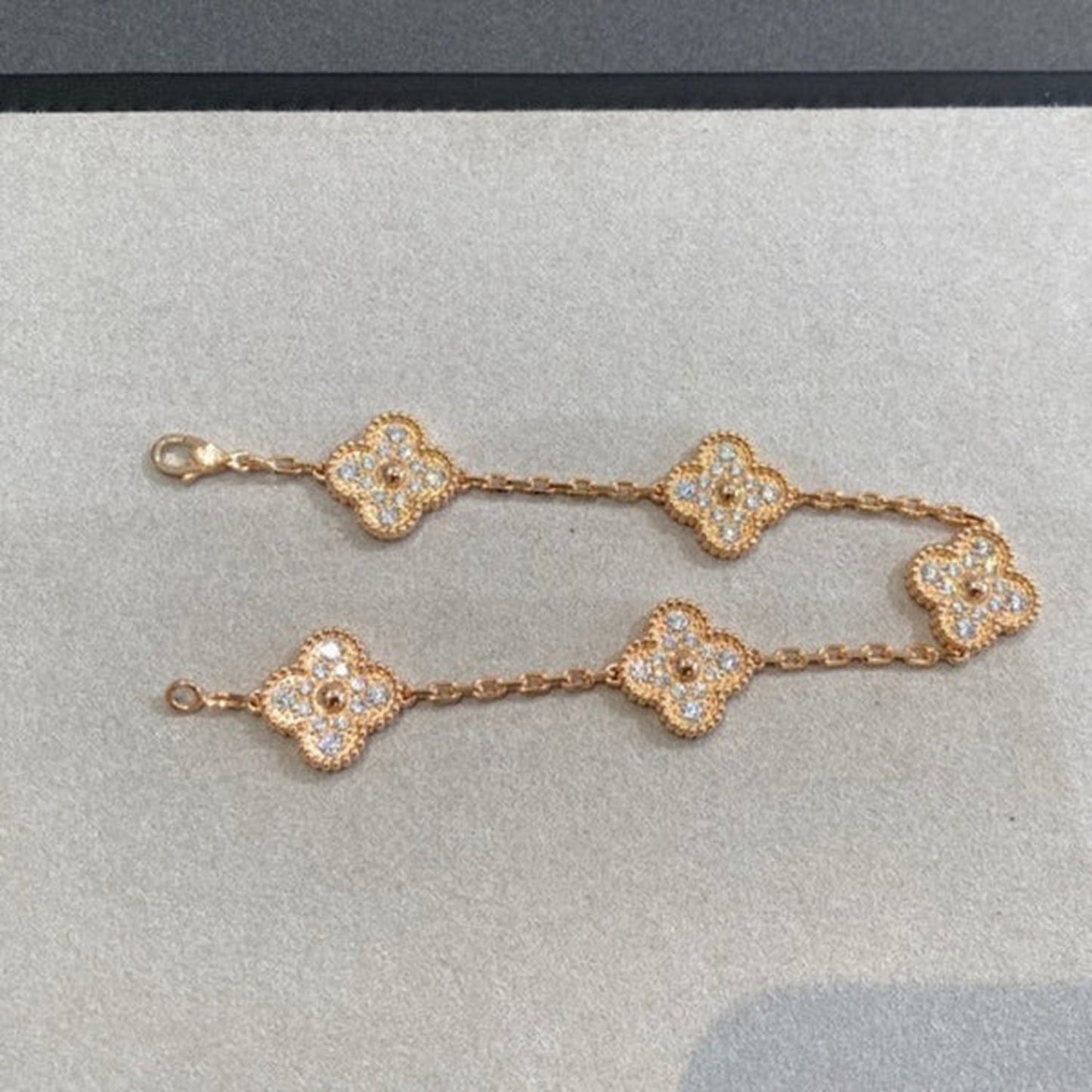 [StTriumph Jewelryar Jewelry] CLOVER 5 MOTIF FULL DIAMOND BRACELET COLLECTION