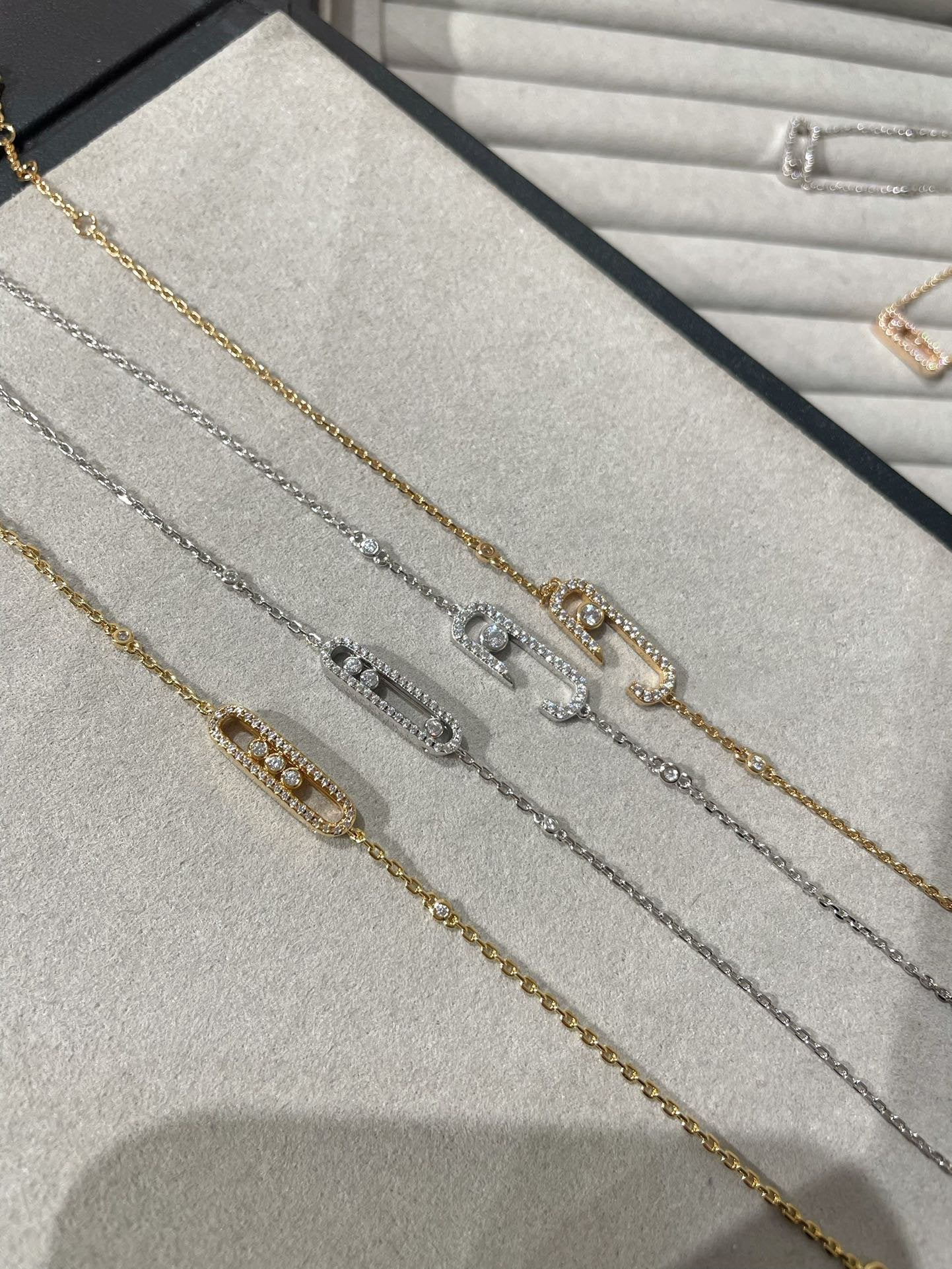 [Triumph Jewelry]BABY MOVE DIAMOND BRACELET