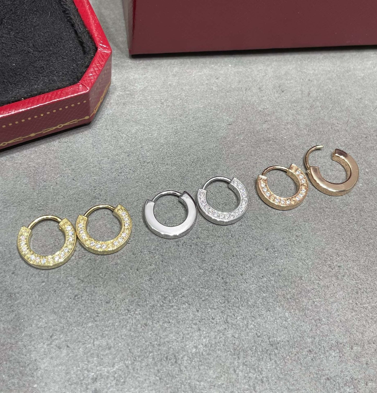 [Triumph Jewelry]LOVE DIAMOND EARRINGS