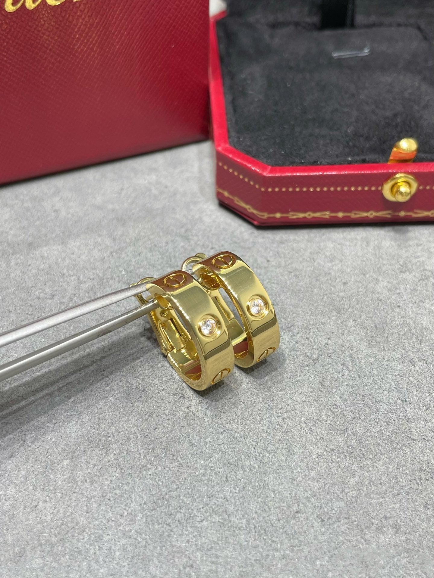 [Triumph Jewelry]LOVE 5.5MM 1 DIAMOND EARRINGS