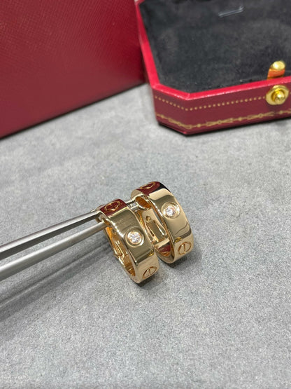 [Triumph Jewelry]LOVE 5.5MM 1 DIAMOND EARRINGS