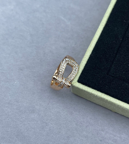 [Triumph Jewelry]Wide Hoof-Shaped Diamond-Studded Ring