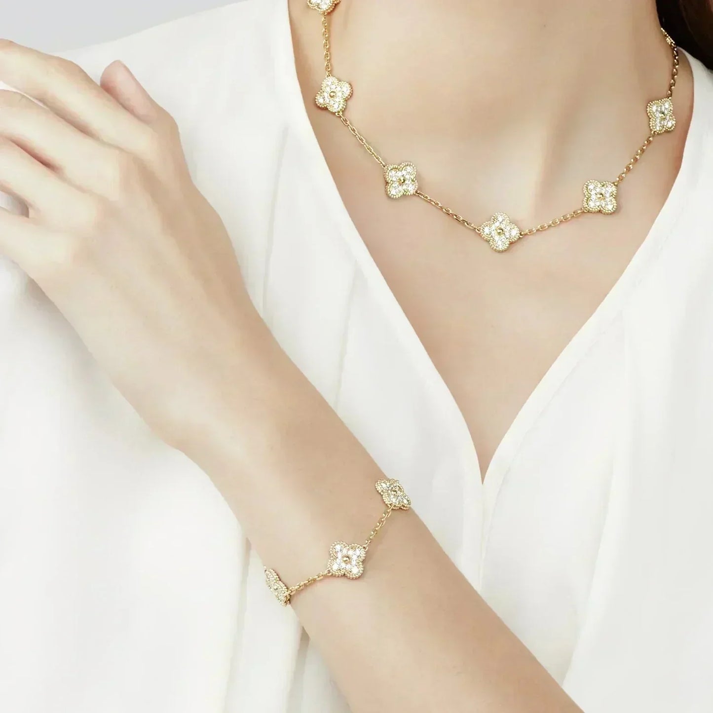 [StTriumph Jewelryar Jewelry] CLOVER 5 MOTIF FULL DIAMOND BRACELET COLLECTION