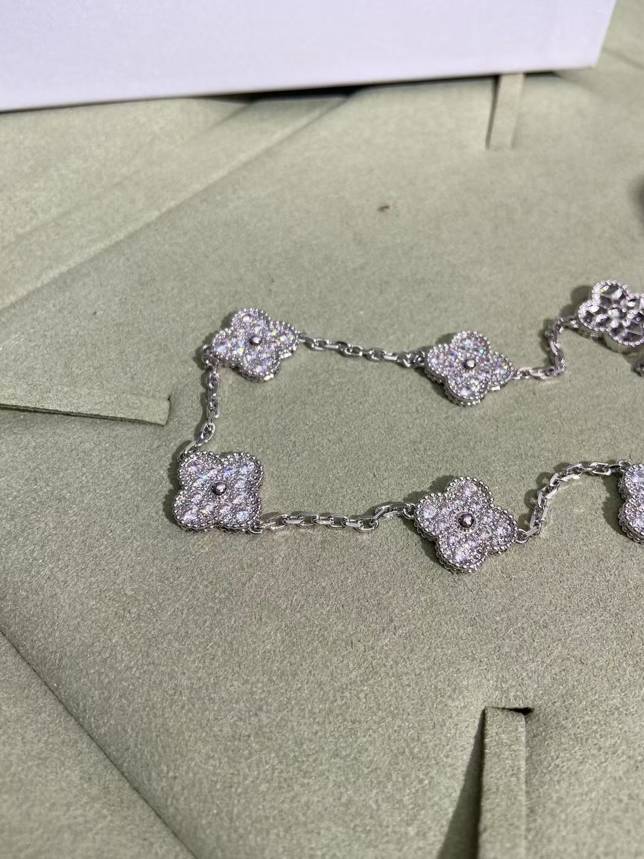 [Triumph Jewelry]CLOVER 10 MOTIFS  FULL DIAMOND NECKLACE
