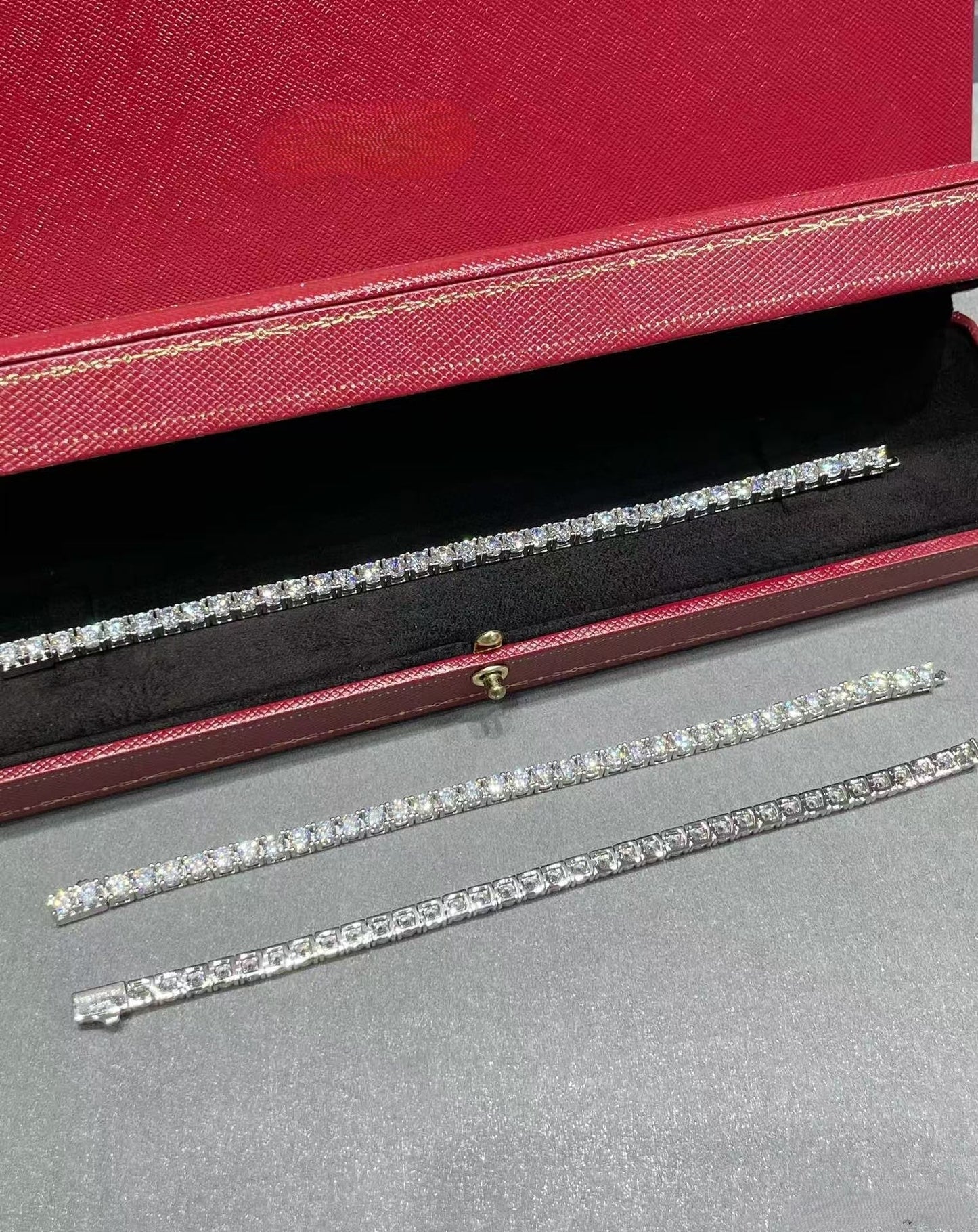 [Triumph Jewelry jewelrys]TENNIS BRACELET WITH FULL DIAMOND SETTING